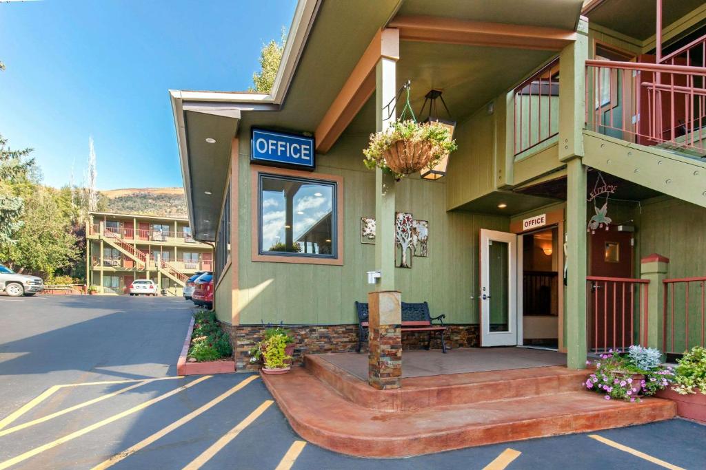 Rodeway Inn Glenwood Springs Main image 1
